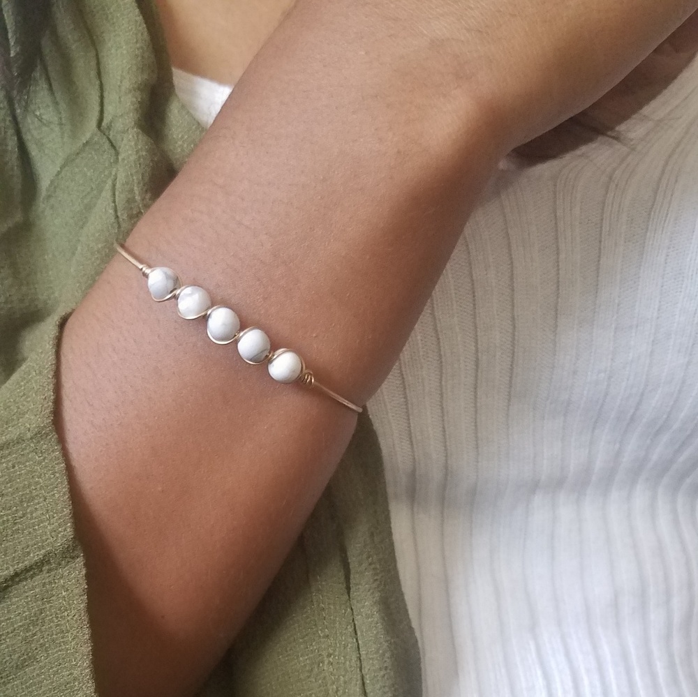AMALIA NATURAL STONE GOLD BRACELET - Picture 3 of 3